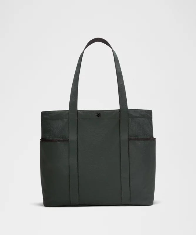 Daily Multi-Pocket Tote Bag 20L